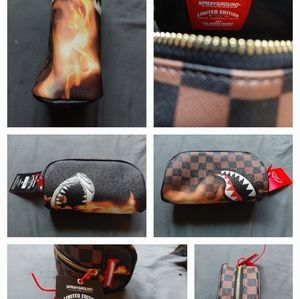 Sprayground Sharks in Paris Unstoppable Pouch
